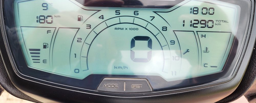 Skuter Piaggio Medley 2022r super stan. Forza