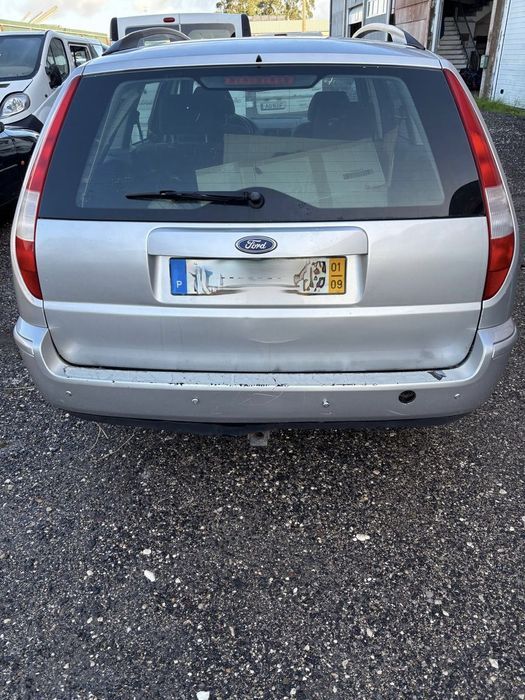 Ford Mondeo Gasolina de 2001 para peças