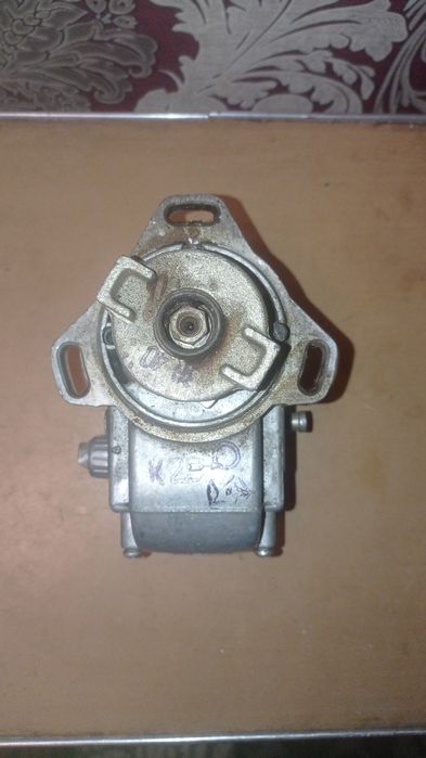 Магнето нове М-137А.