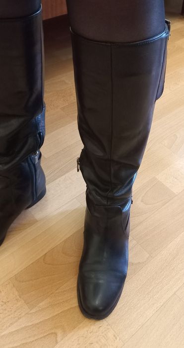 Сапоги женские зимние.