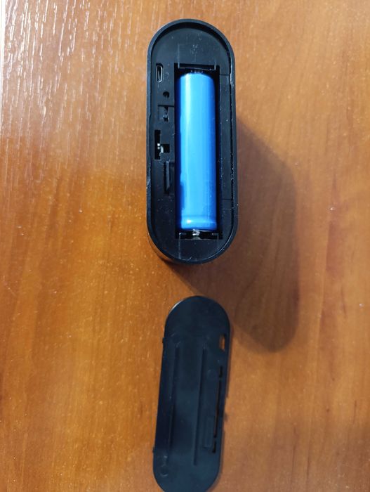 Настольные часы со скрытой камерой