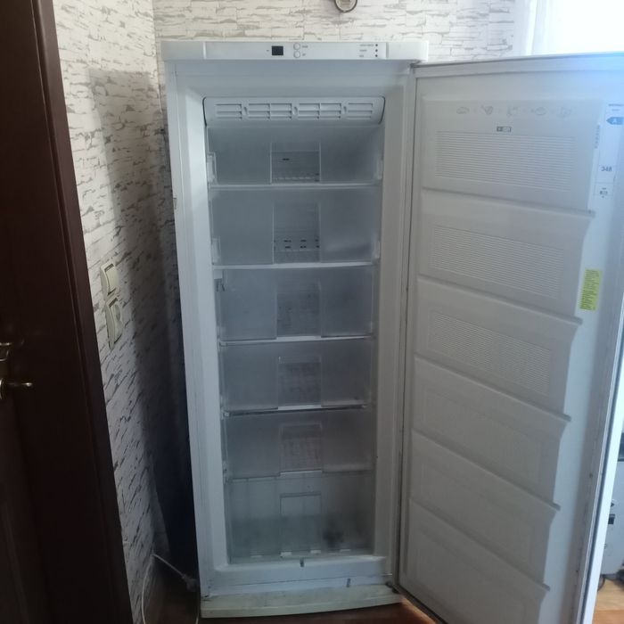 Морозильная камера " VESTFROST" 6 морозильных отделений