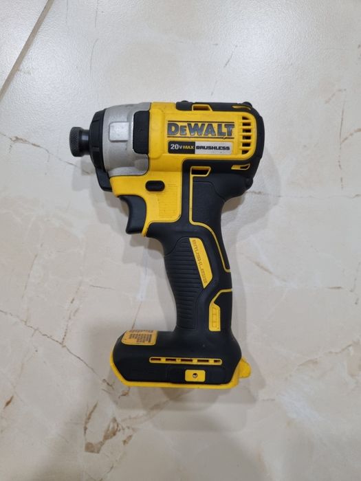 DeWalt DCF787 20v