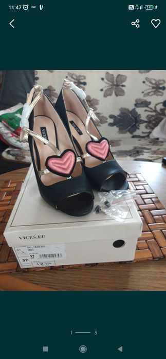 Czarne szpilki bez palców 37