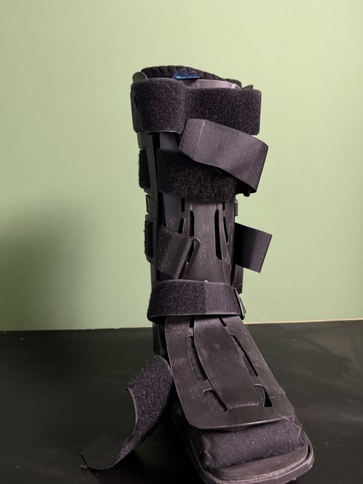 Ортопедичний чобіт Ортез