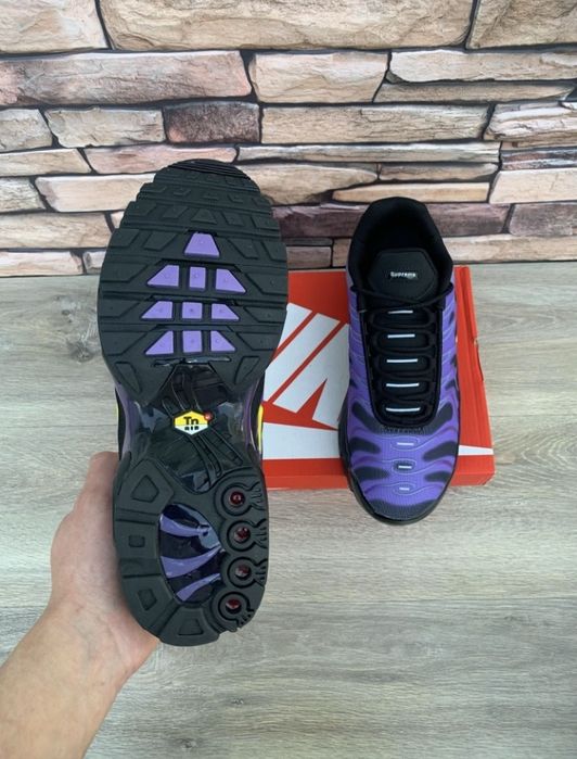 nike air max tn plus supreme