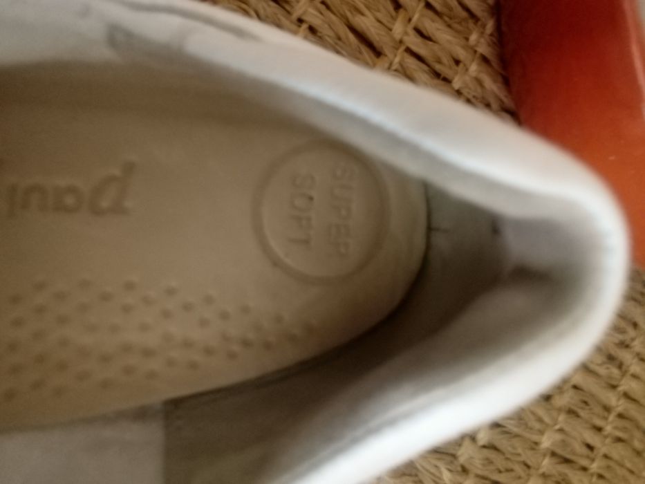 Tênis brancos  Paul Green