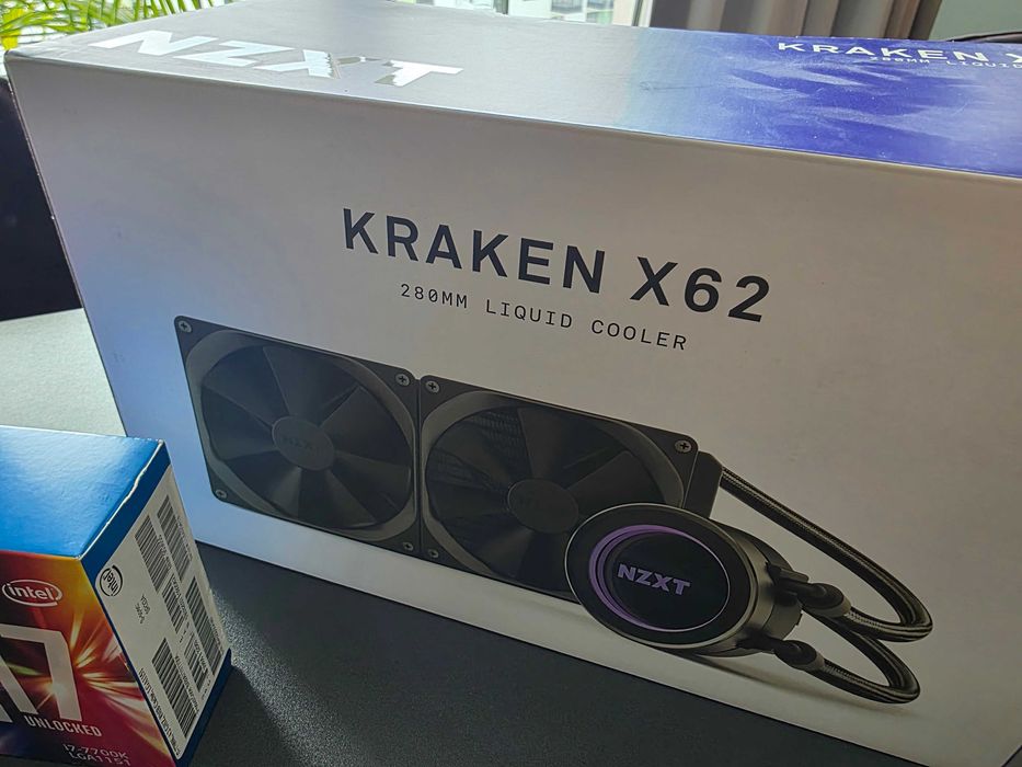 Asus Maximus IX Hero, Intel i7-7700K + Kraken x62