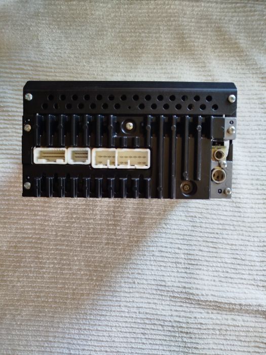 Автомагнітола рав 4 2002 року