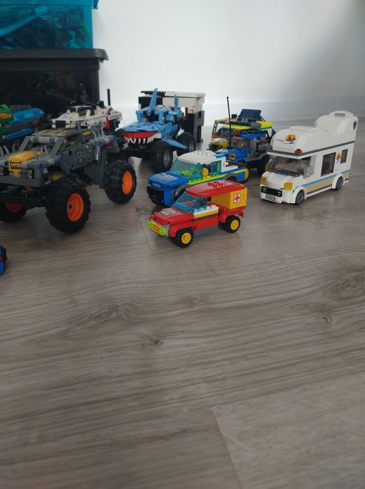 Sprzedam ułożone LEGO