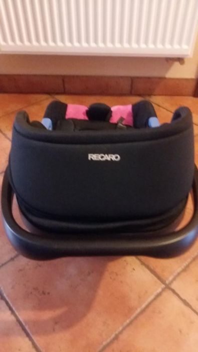 Fotelik samochodowy Recaro Privia HERO