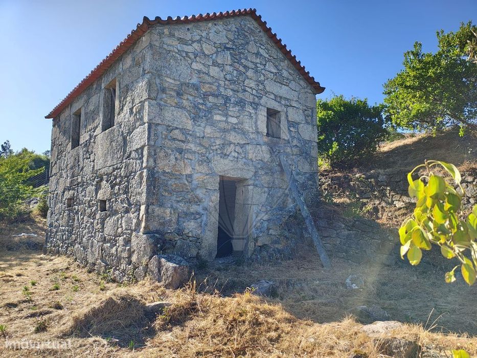 Moradia T0 para venda