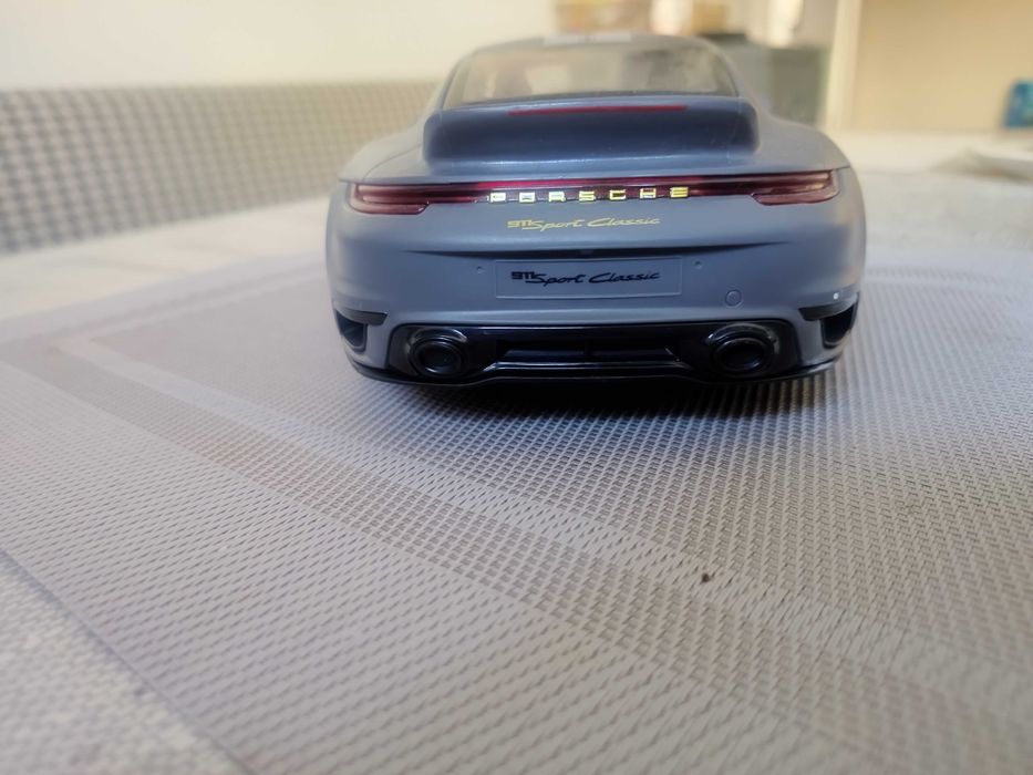 Model  Porsche 911 zdalnie sterowany  1:18