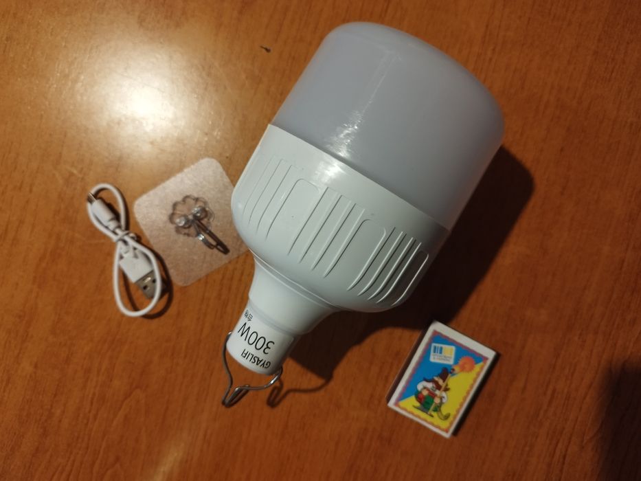 Led ліхтар акумуляторный