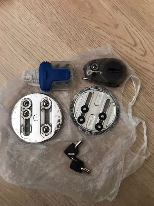 Сноуборд Yes Typo 162см, шолом, крепи Ride LS, snowboard, bindings