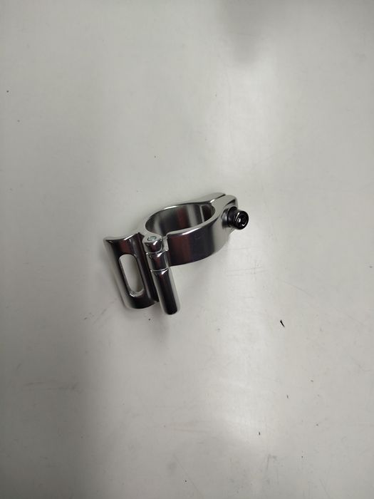 Braçadeira adaptador de desviador frontal