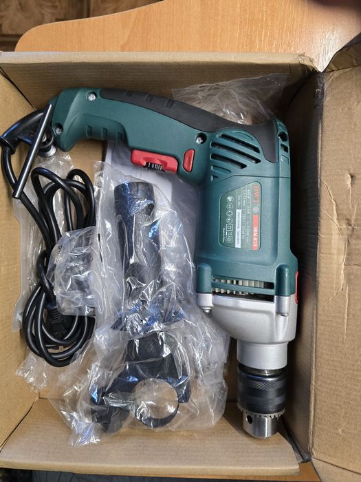Ударная дрель DWT SBM-810