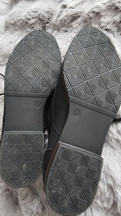 Używane buty damskie Oksfordki 37
