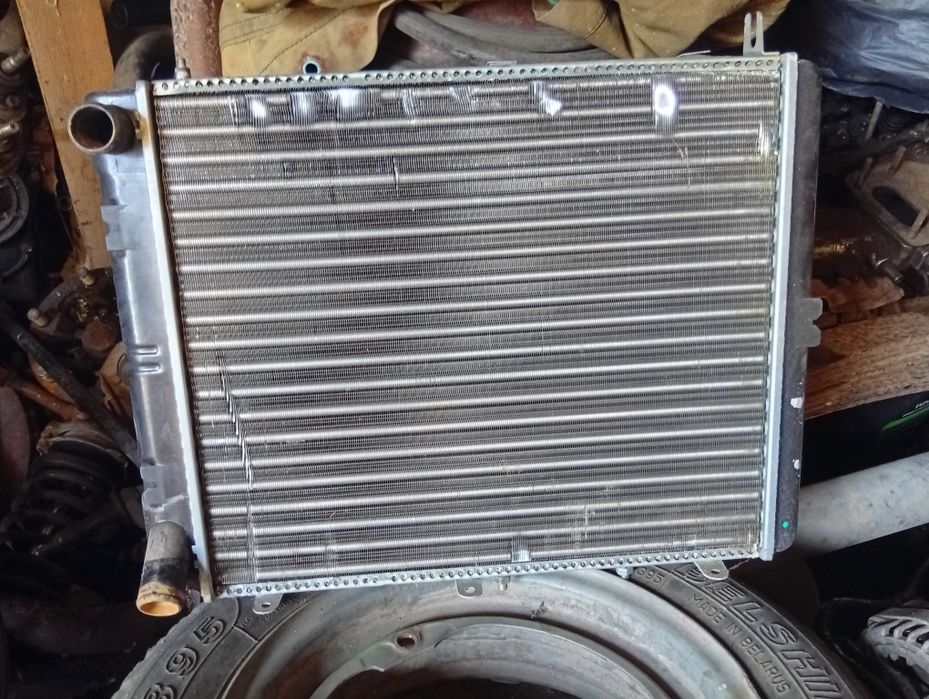 Продам  радіатормосквич2141 все що на фото.