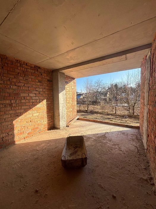 Світла та комфортна 2-кім квартира 54м² на першому поверсі | Брюховичі