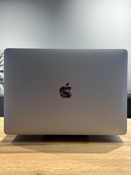 MacBook Air 13 2020 M1 16/256gb 8/7gpu !! Гарантія від магазину !!