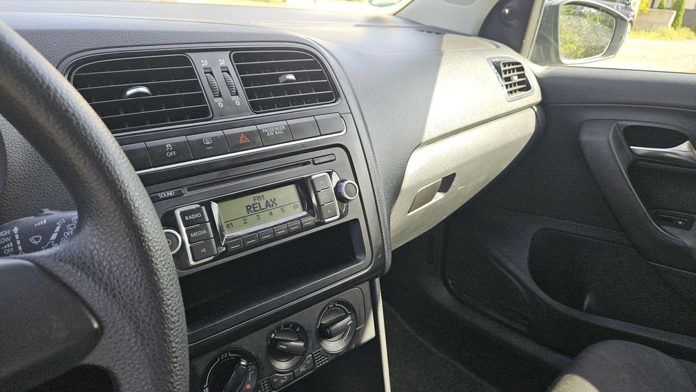 Volkswagen Polo 2010, 1,2 бензин