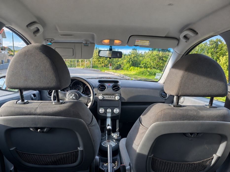 Mitsubishi Colt 1.1 — photo 4