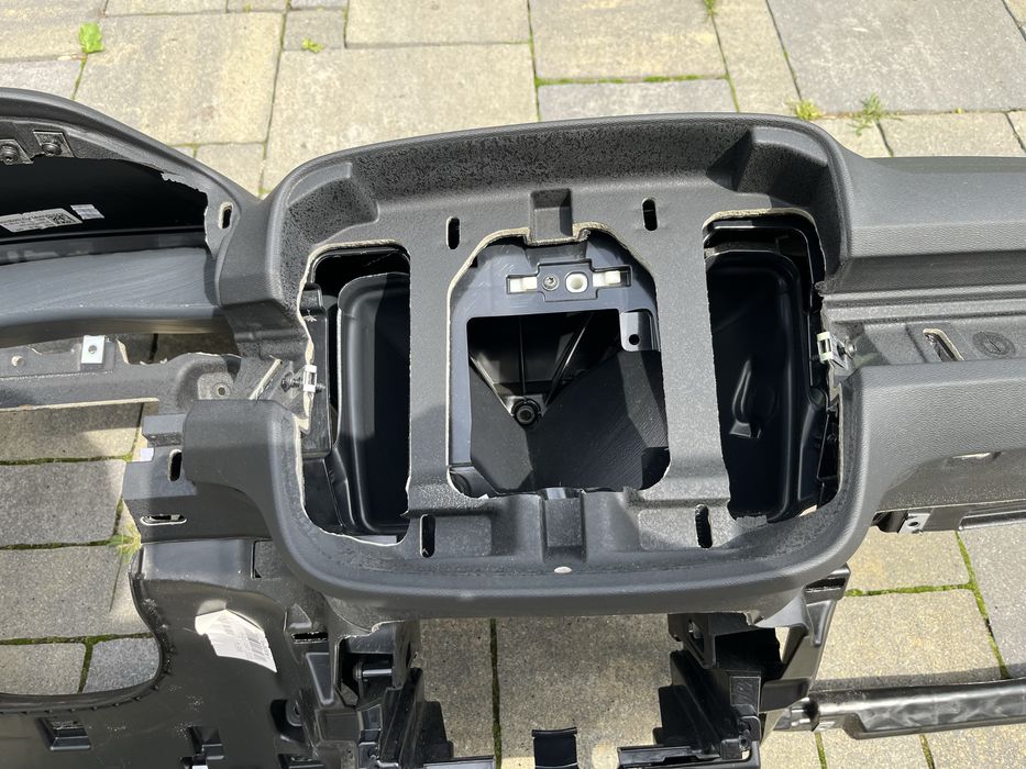 Торпеда Панель volvo xc40