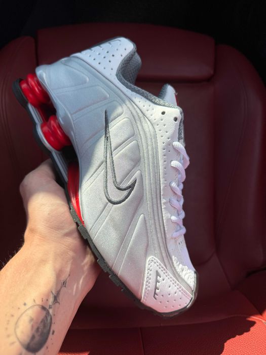 (БЕЗ ПЕРЕДОПЛАТИ) Nike Shox R4 Grey Red White найк шокс сірі сріблясті червоні пружини кросівки