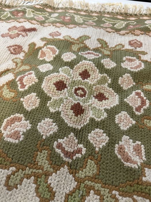 Tapete de Arraiolos  80x130 cm – Excelente Estado