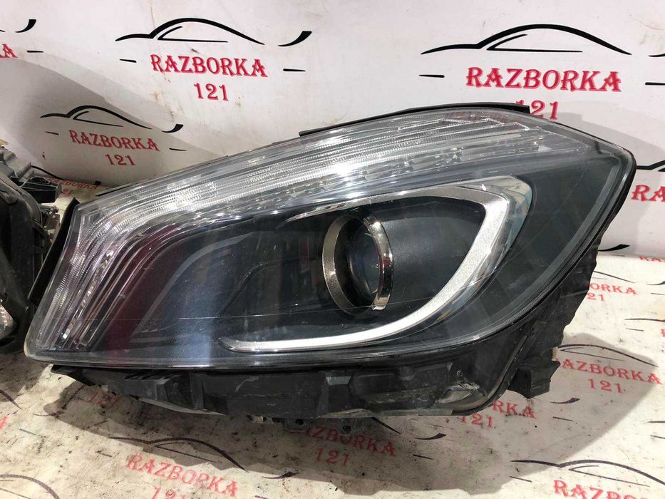 mercedes A180 176 фара передние левый правый Європа