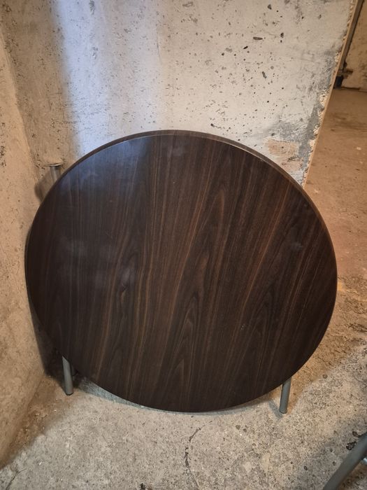 Krzesła i stół okrągły 90 cm