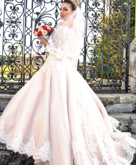 Весільне плаття