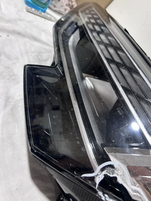 przedni lewy reflektor Matrix LED do Audi A3 / S3 / RS3(nr części:8Y0941035H)