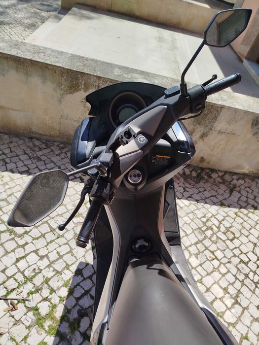 Scooter Yamaha Nmax