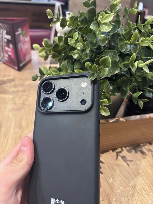 Iphone 18 pro black