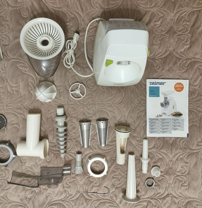 М'ясорубка Zeĺmer 986 .83 Expressive