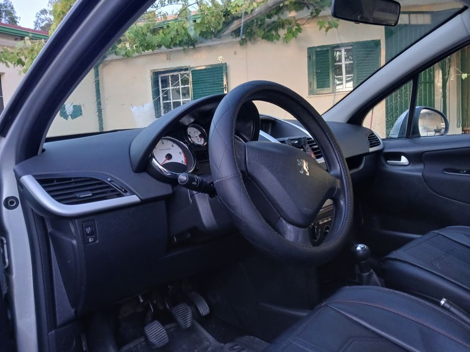 Peugeot 207 TDI, 2006 económico