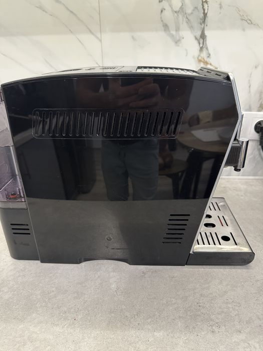 Automatyczny ekspres do kawy Delonghi Autentica Cappuccino