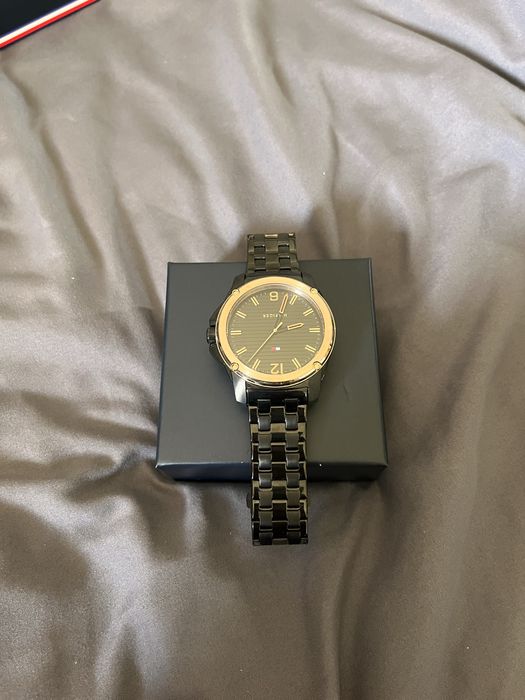 TOMMY  HILFINGER zegarek 44mm