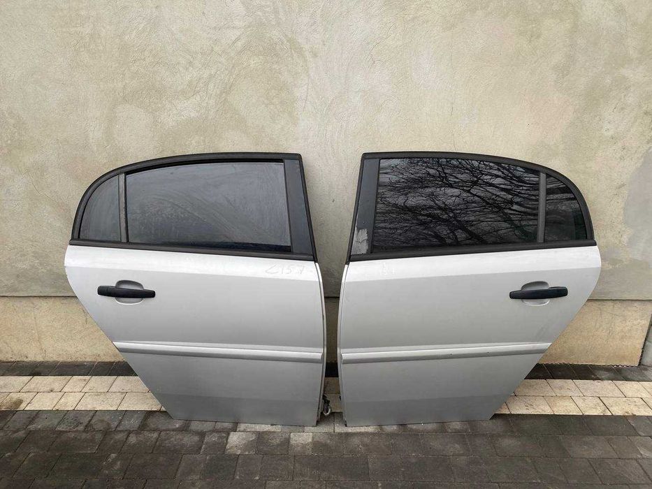 Двері Opel Vectra C седан Z157