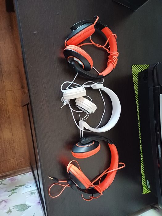 Наушники новые GRUNDIG