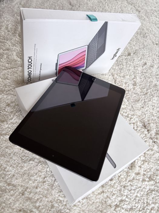 Ipad apple 8 gen 32 gb + etui klawiatura logitech combo touch