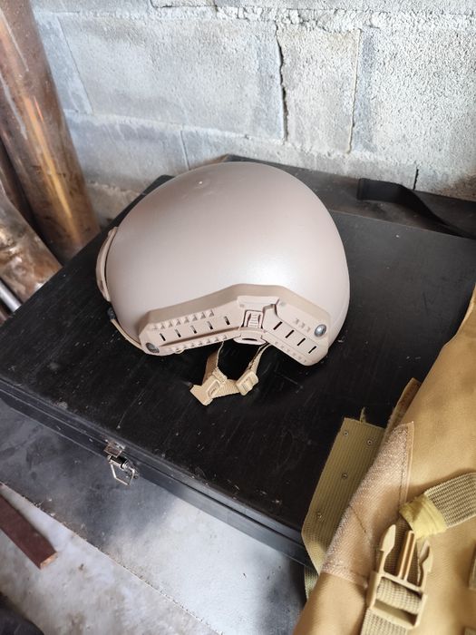 Airsoft colete +capacete (Novo)