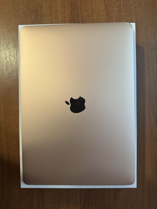 MacBook Air M1 8/256