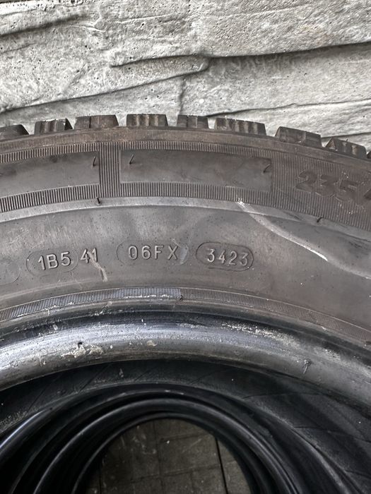 Шини 235/65/R16C Michelin Agilis