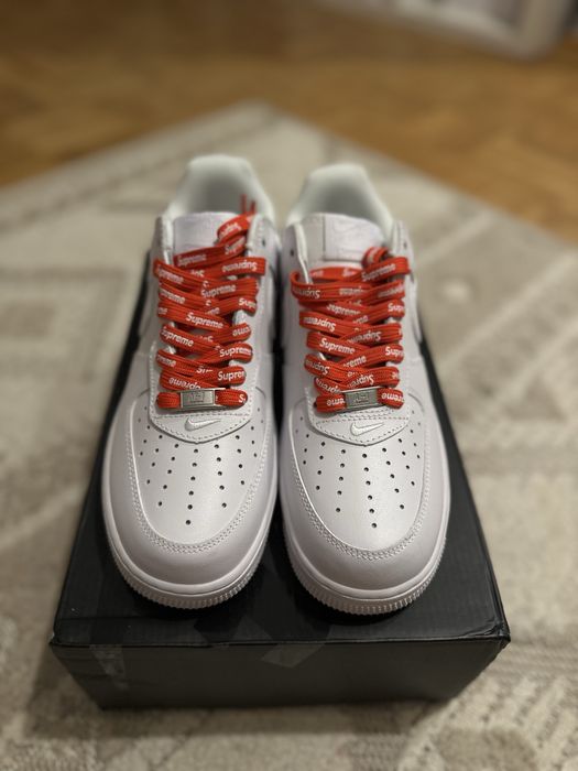 Nike Air Force 1 x Supreme White