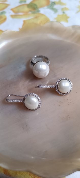 Conjunto em Prata 925 com Pérolas e Zircónias – Brincos + Anel