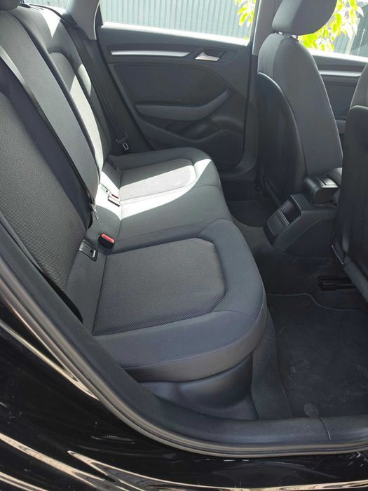 AUDI A3 30 TDI-1.6, 116Cv. 79900 Kms Reais! Revisões na Audi! Excelente! Negociável!