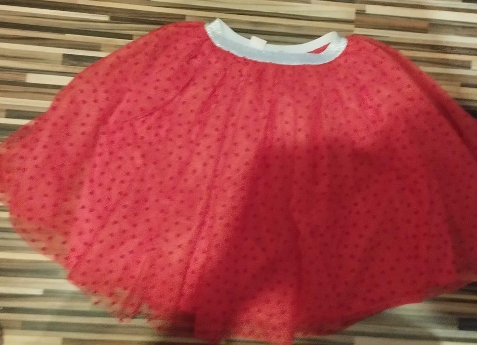 Spódnica tiulowa dla dziewczynki w rozmiarze 140